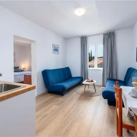 Mit Einem Schlafzimmer Und Meerblick Apartmán *